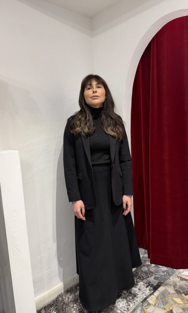 Gonna nera Essential in punto milano - immagine 4