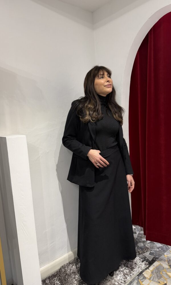 Gonna nera Essential in punto milano - immagine 3