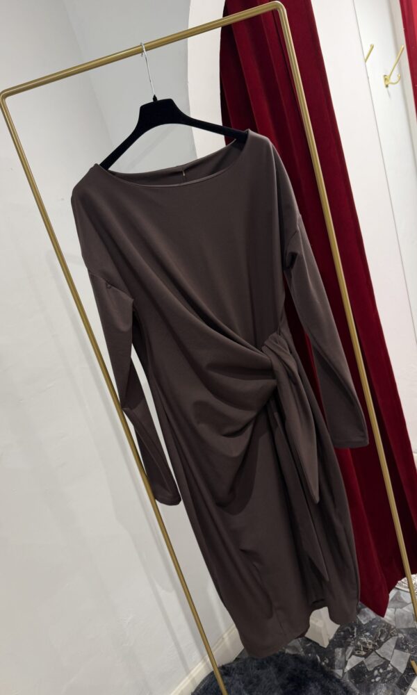 Abito marrone con nodo midi in punto milano