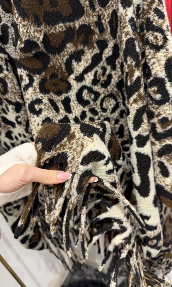 Mantella marrone, burro e nero Animalier Leopard - immagine 3