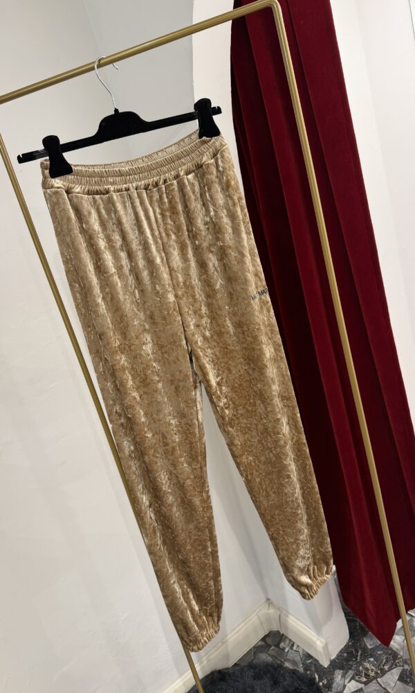 Set coordinato gold in ciniglia felpa e pantalone - immagine 5