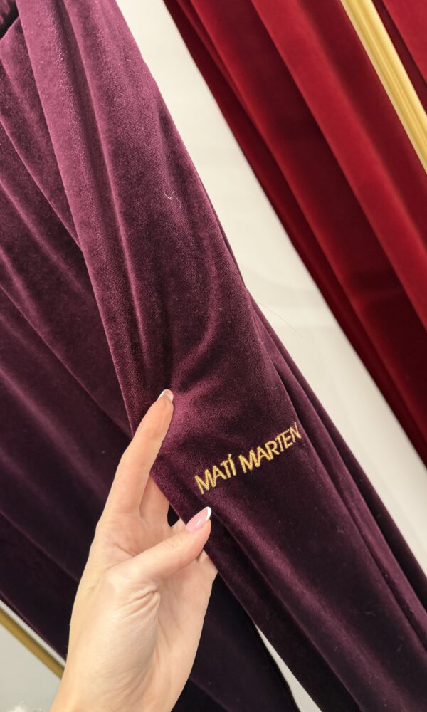 Set coordinato amaranto in ciniglia felpa e pantalone - immagine 6