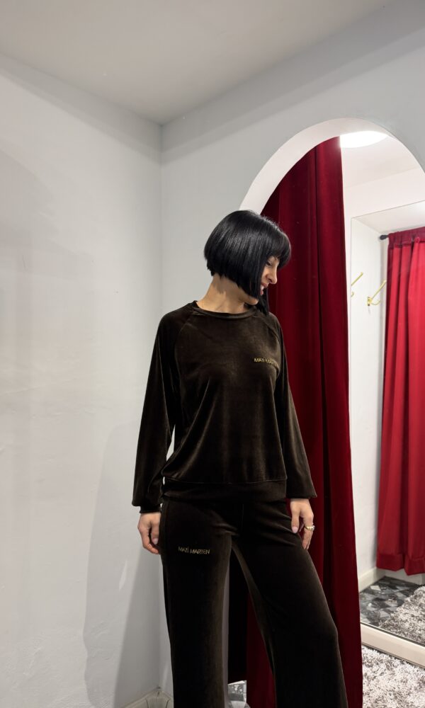 Set coordinato moro in ciniglia felpa e pantalone - immagine 1