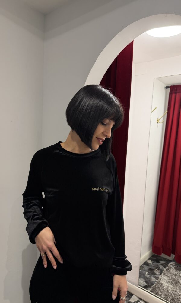 Set coordinato black in ciniglia felpa e pantalone - immagine 2