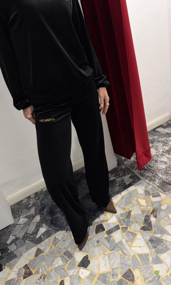 Set coordinato black in ciniglia felpa e pantalone - immagine 5