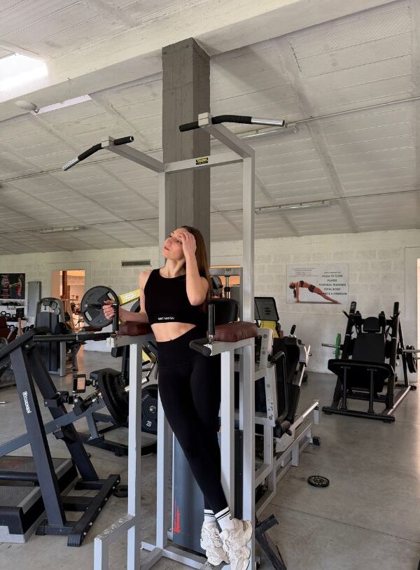Canotta nera Softsculpt in tessuto airlift - immagine 2