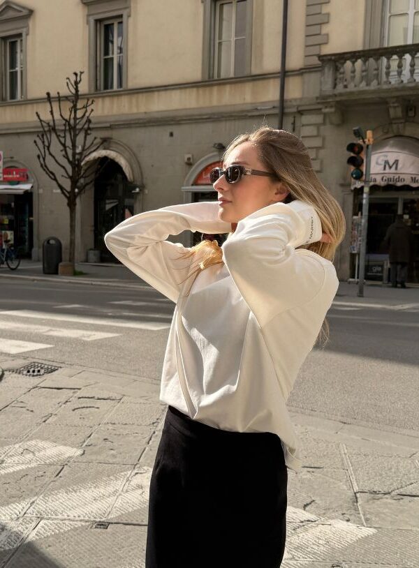 T shirt bianca oversize manica lunga - immagine 1